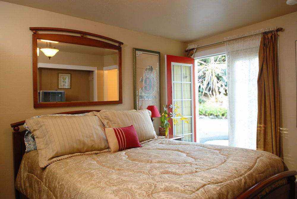 Mine And Farm, The Inn At Guerneville, Ca ภายนอก รูปภาพ